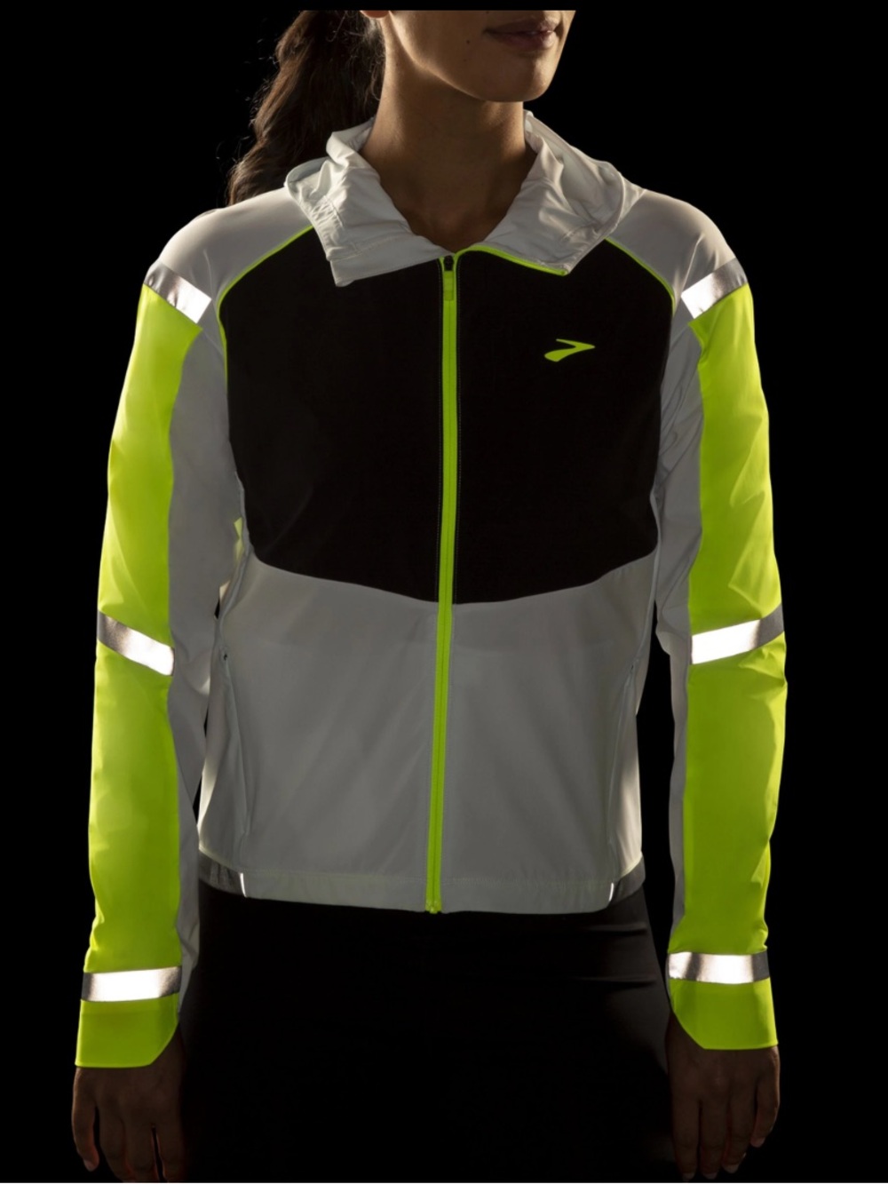 Brooks Running Jacket - Women’s Med - Picture 2 of 8